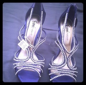Blue shoes Size 8 1/2